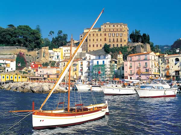 Explore Sorrento this summer